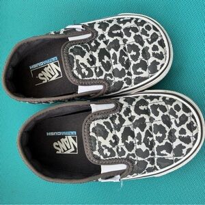 Vans Kids Slip-On Sneakers in Black & White Leopard